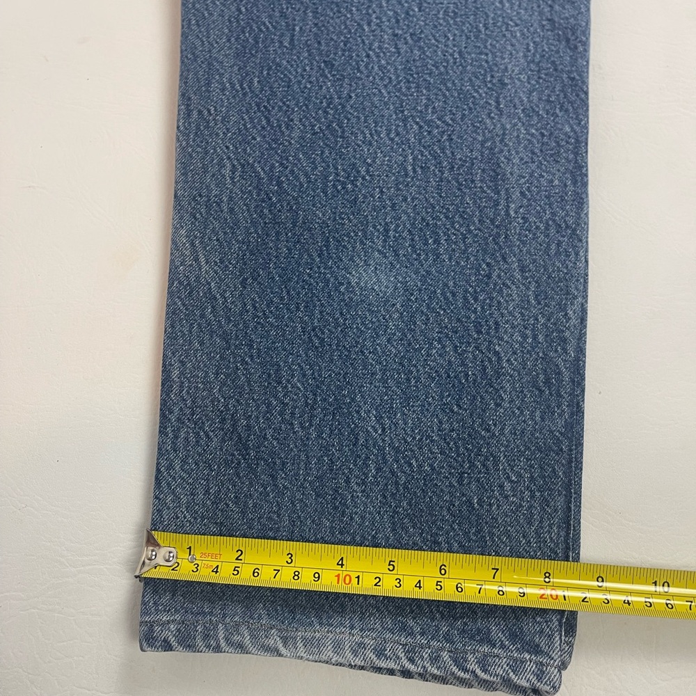 Levi’s 550 Relaxed Straight Jeans – Medium Wash Vintage Fit | 32x30 - Picture 8 of 10